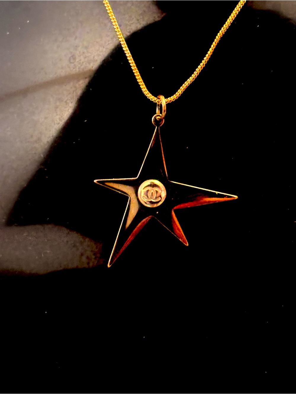 Authentic &Original !CHANEL Gold Star Charm large with a beautiful gold chain - Picture 12 of 13